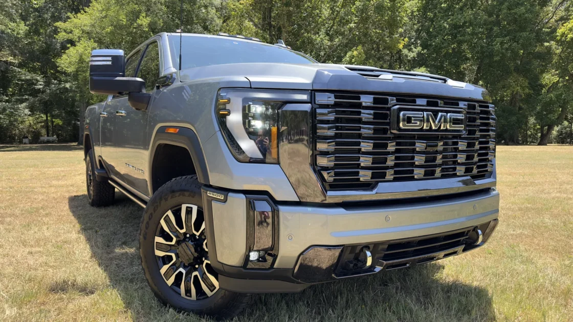 2024 GMC Sierra 2500 HD Denali Ultimate: A Luxurious House on Wheels