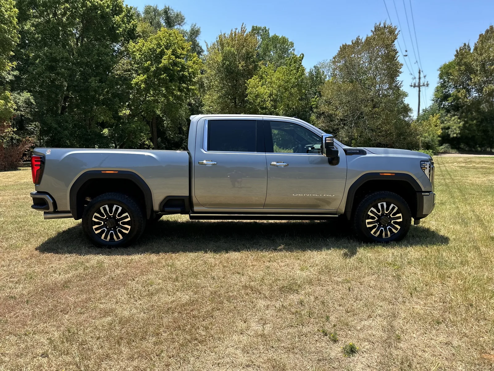2024 GMC Sierra 2500 HD Denali Ultimate: A Luxurious House on Wheels