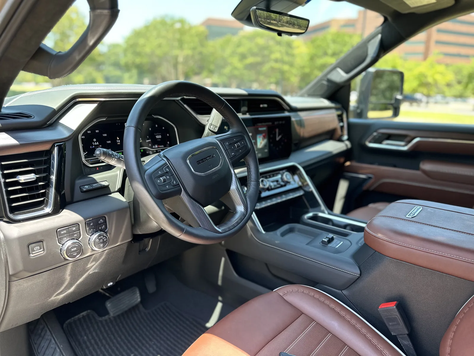 2024 GMC Sierra 2500 HD Denali Ultimate: A Luxurious House on Wheels