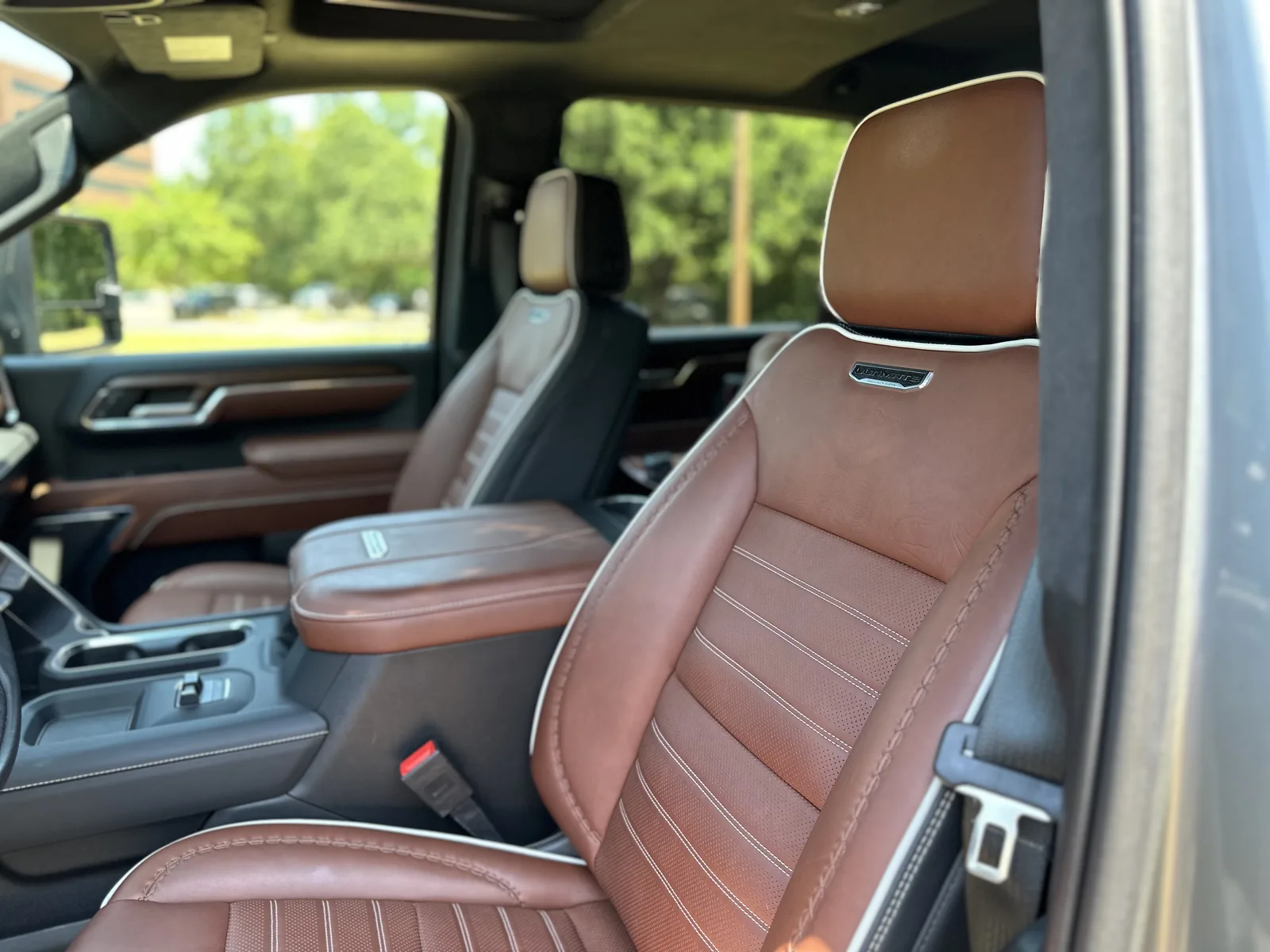 2024 GMC Sierra 2500 HD Denali Ultimate: A Luxurious House on Wheels