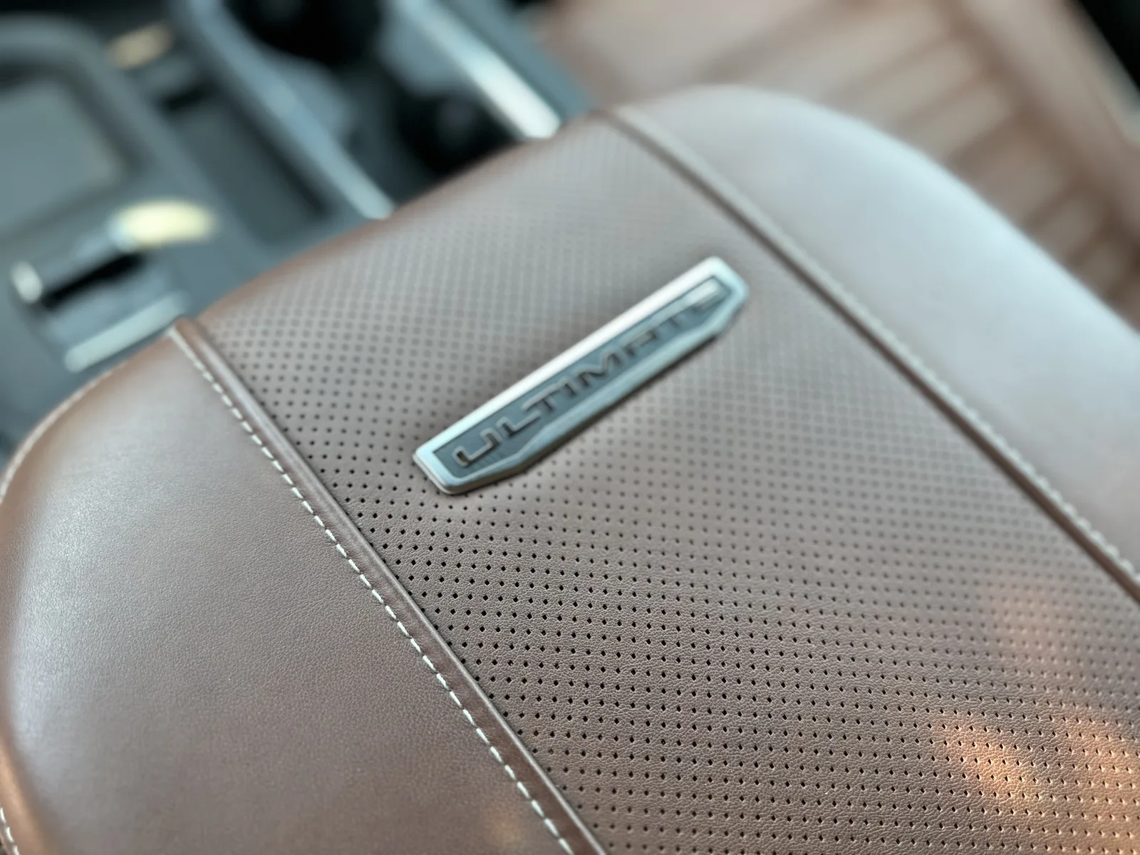 2024 GMC Sierra 2500 HD Denali Ultimate: A Luxurious House on Wheels