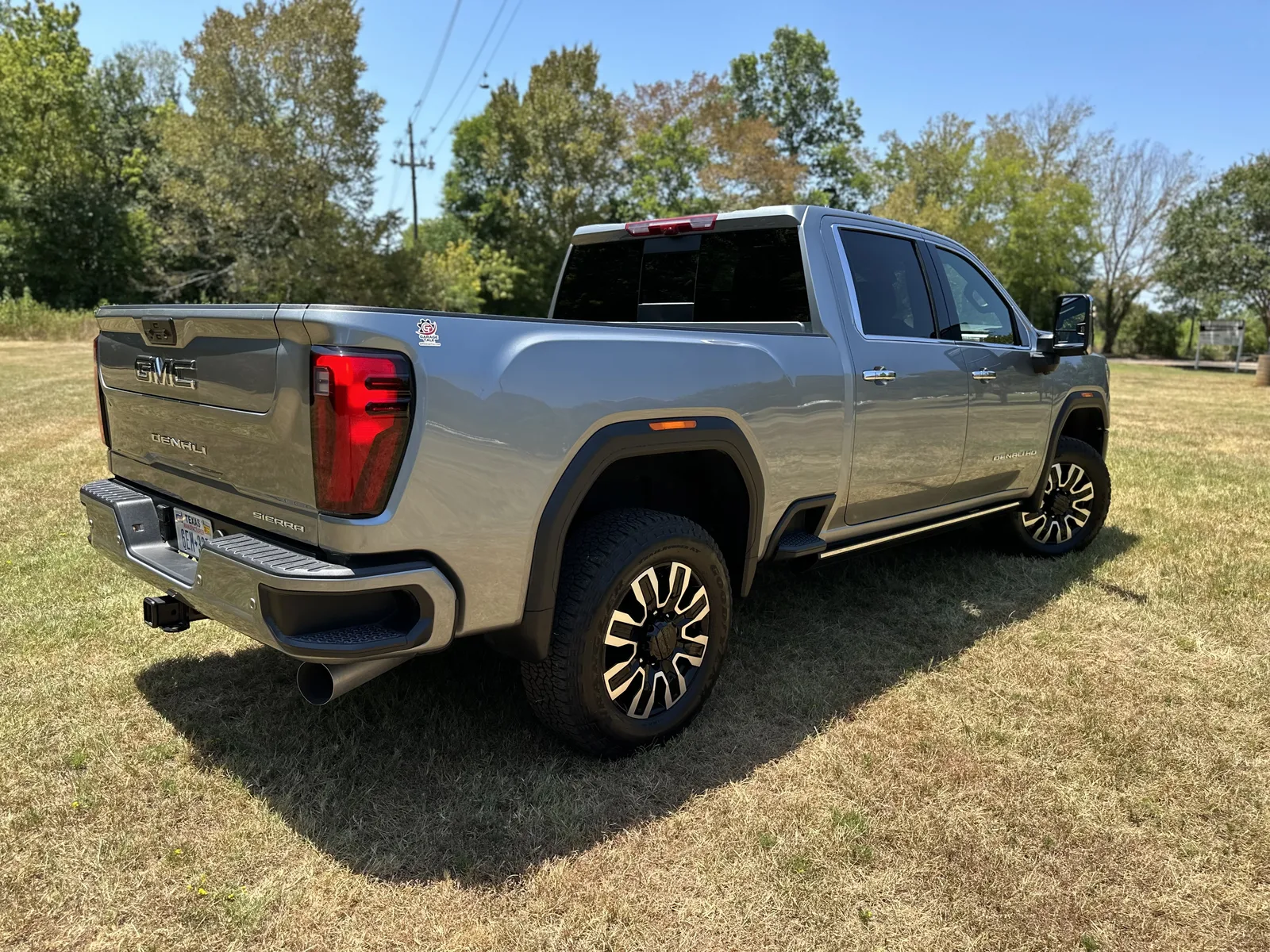 2024 GMC Sierra 2500 HD Denali Ultimate: A Luxurious House on Wheels