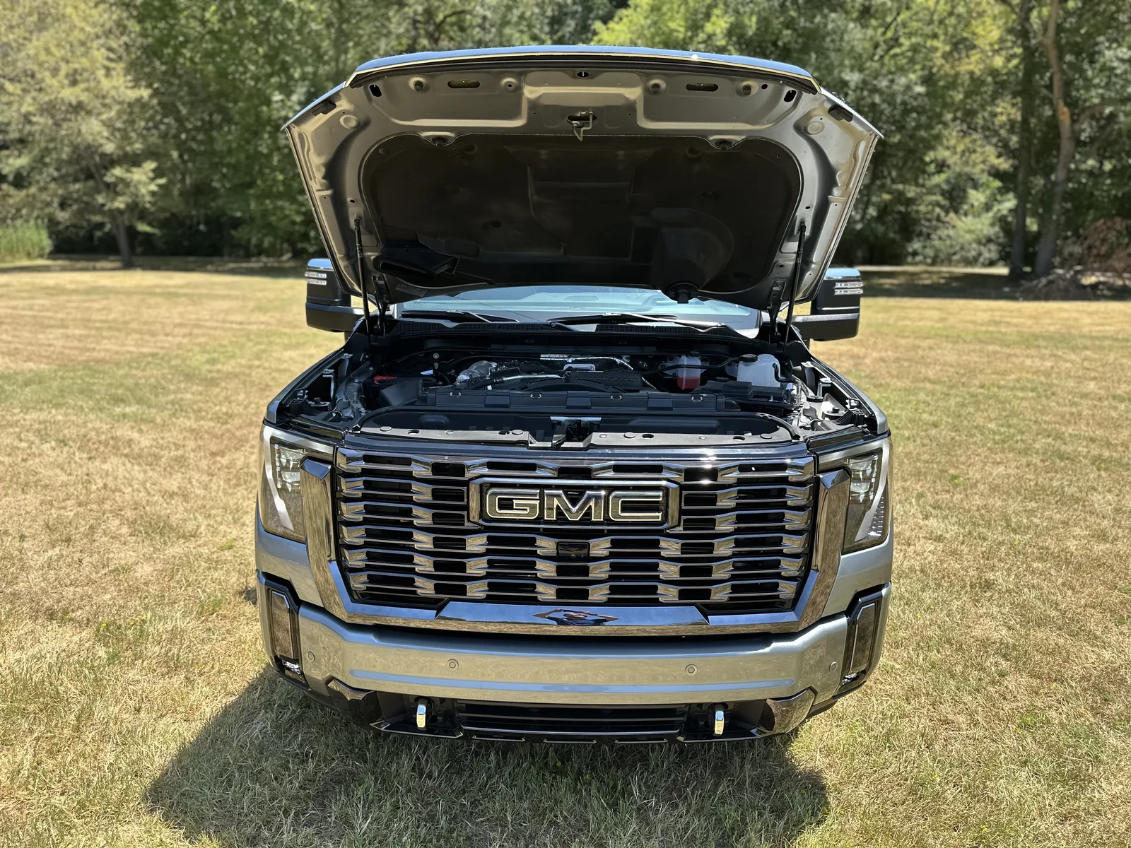 2024 GMC Sierra 2500 HD Denali Ultimate: A Luxurious House on Wheels