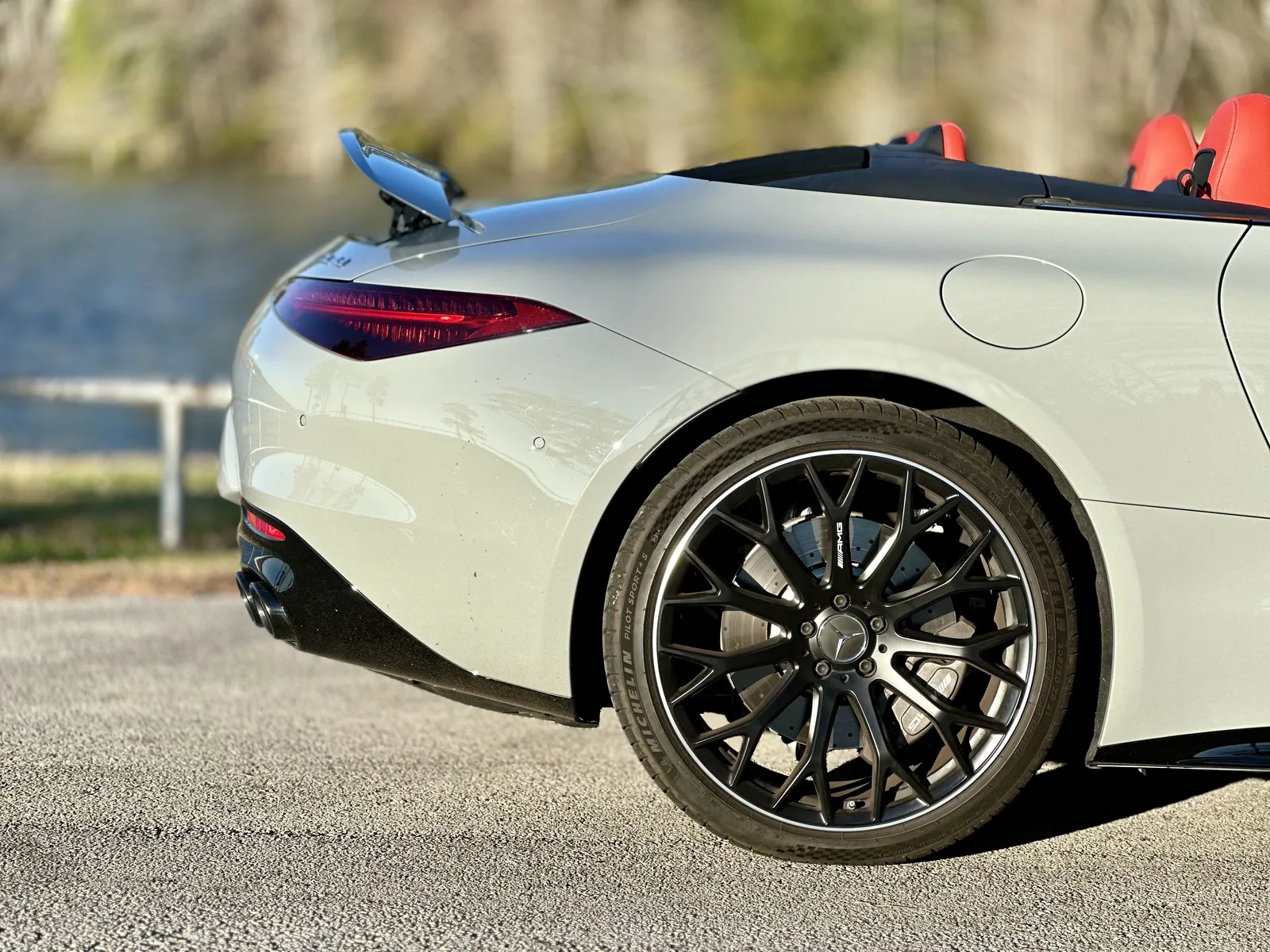 2023 Mercedes-AMG SL43 | A 0,000 Disappointment
