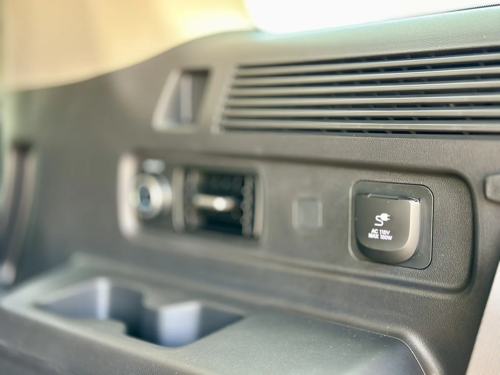 We Drive the New 2024 Hyundai Santa Fe Calligraphy and XRT