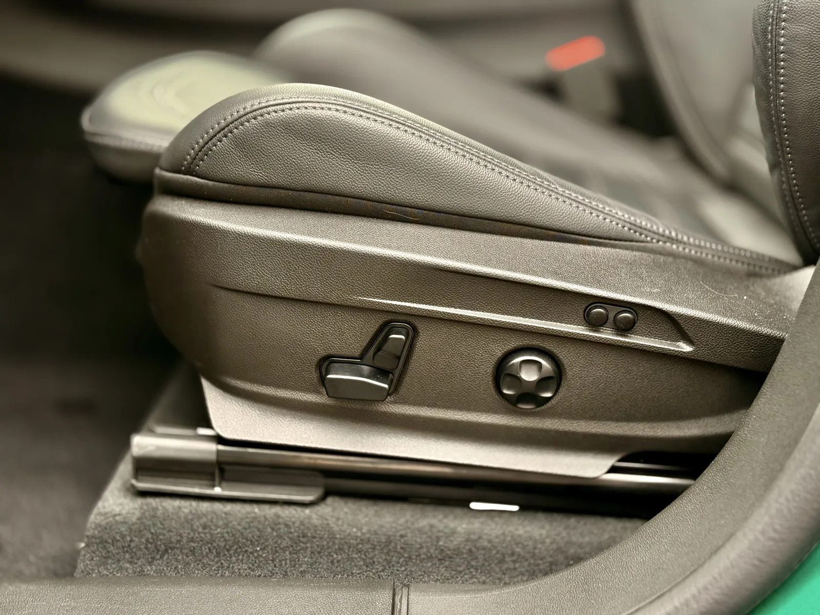 2025 Alfa Romeo Stelvio Veloce AWD Review: The Italian Stallion of Sporty SUVs