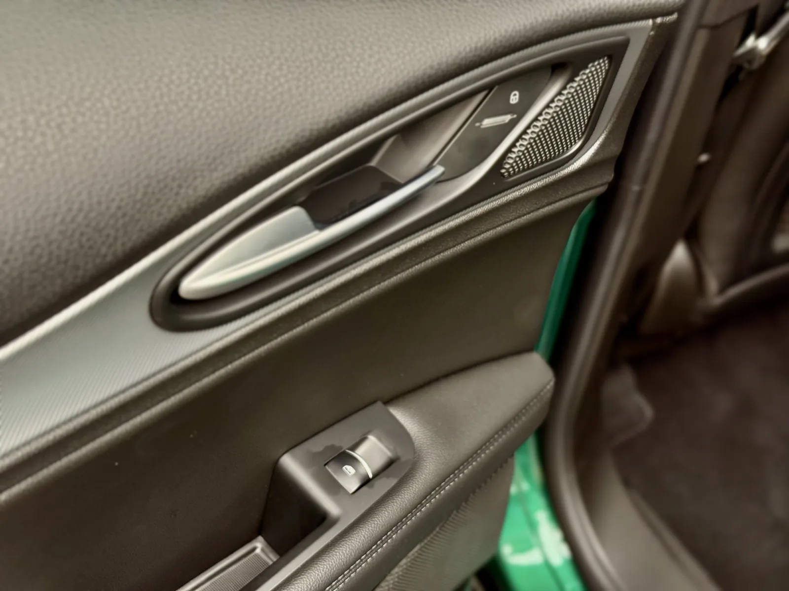 2025 Alfa Romeo Stelvio Veloce AWD Review: The Italian Stallion of Sporty SUVs