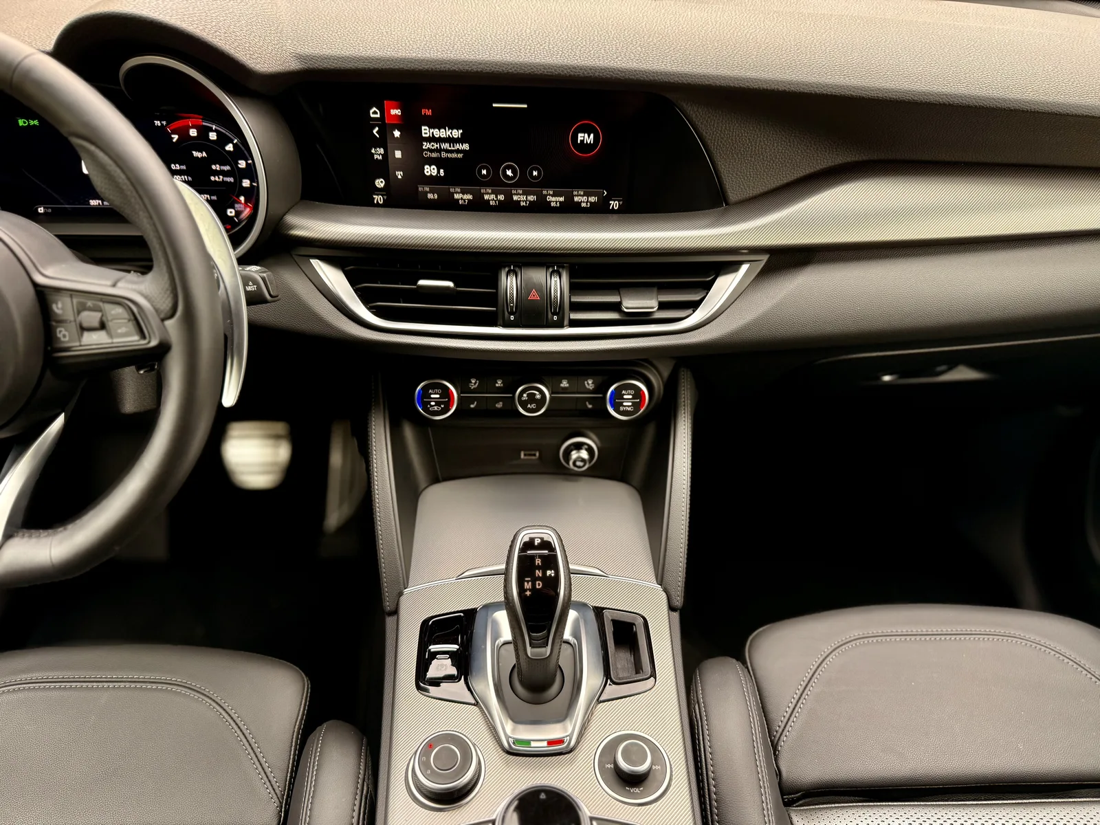 2025 Alfa Romeo Stelvio Veloce AWD Review: The Italian Stallion of Sporty SUVs
