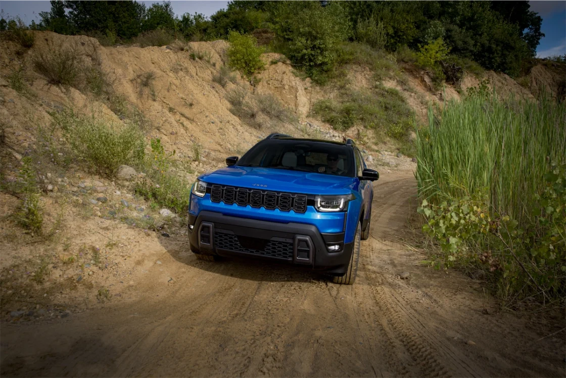 Jeep Cherokee among the Stellantis models hit by the backup camera recall