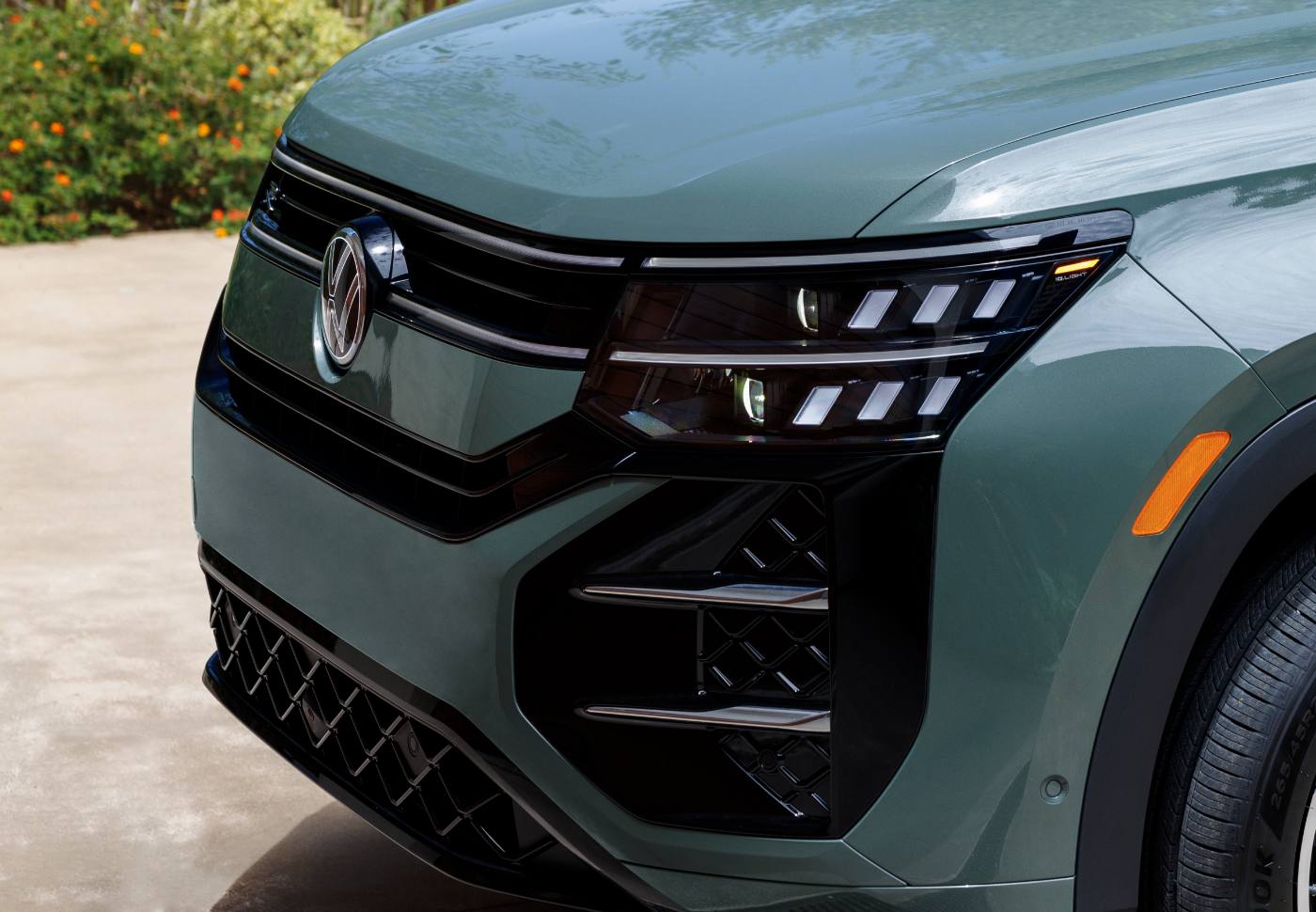 2027 VW Atlas Cross Sport front grille and LED headlights