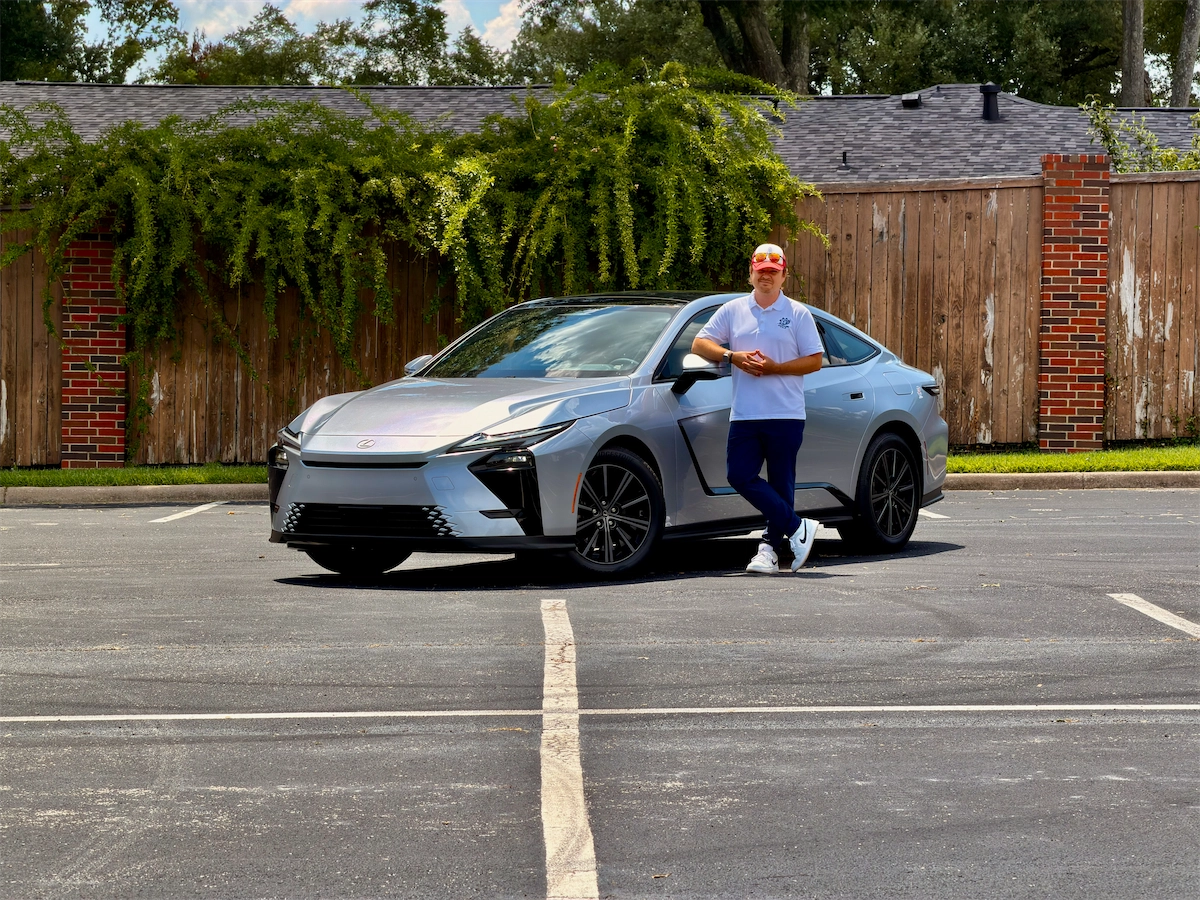 2026 Lexus ES 350h Review: The Hybrid Sedan That Won Us Over From the Back Seat