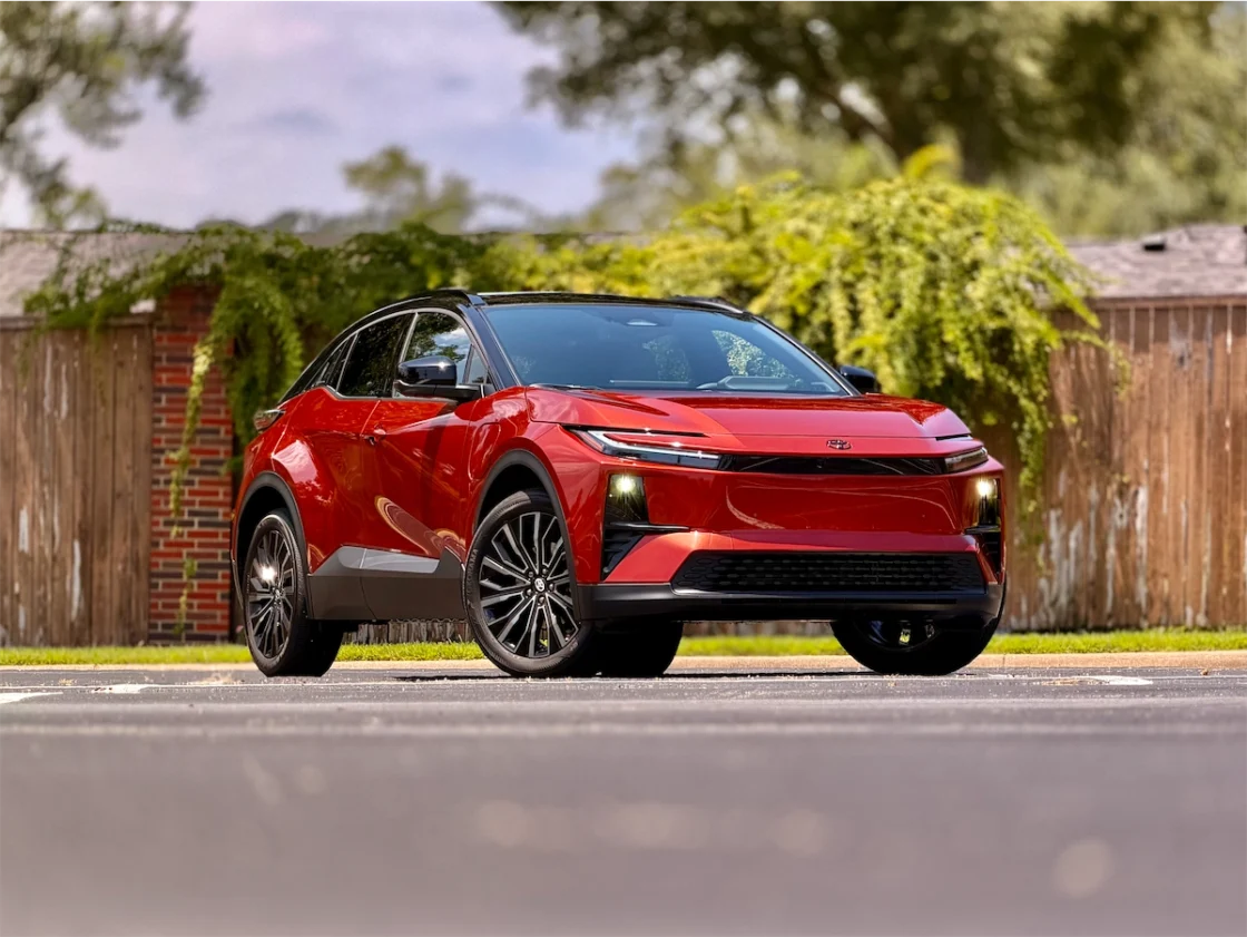2026 Toyota C-HR XSE in Tandoori paint with a black roof, front three-quarter view showing the hammerhead LED lighting and black 20-inch wheels