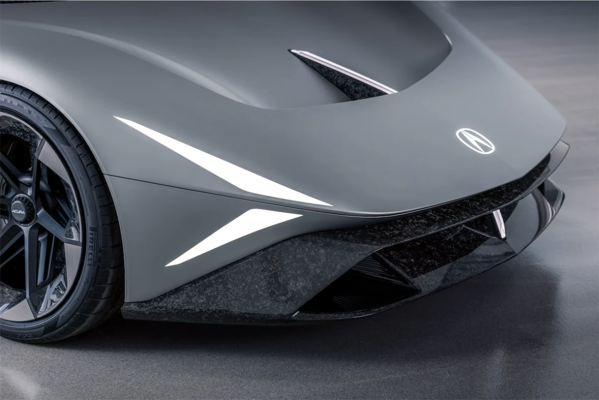Front fascia and new lighting signature of the Acura NEXERA Vision concept