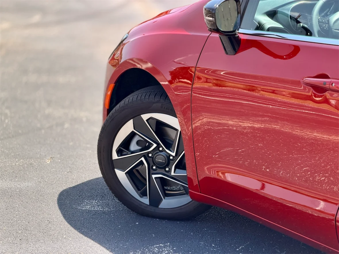 Alloy wheel, front fender and side mirror of a 2027 Chrysler Pacifica