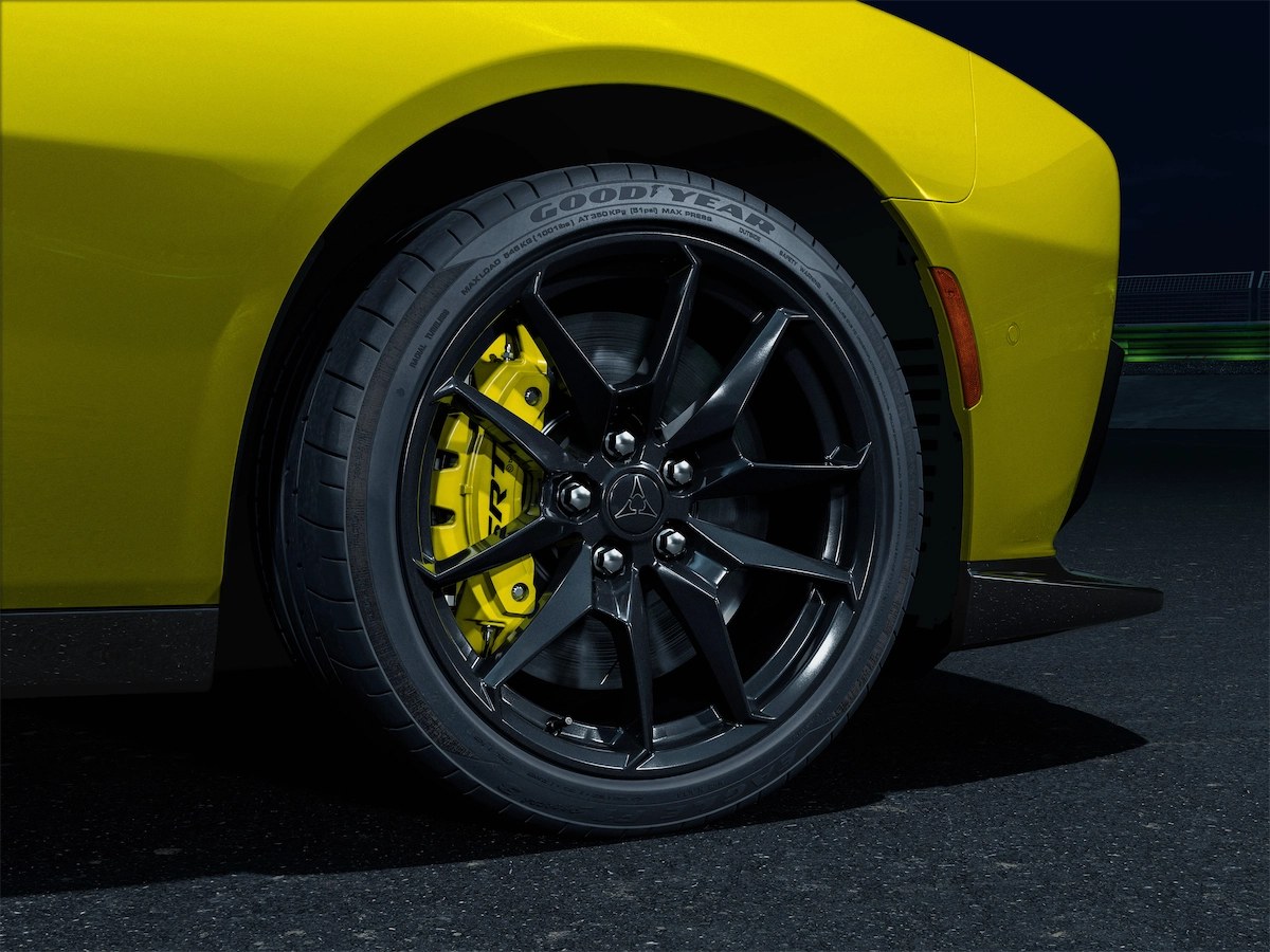 Dodge Charger Super Bee Hyper Lime Brembo brake caliper and forged wheel