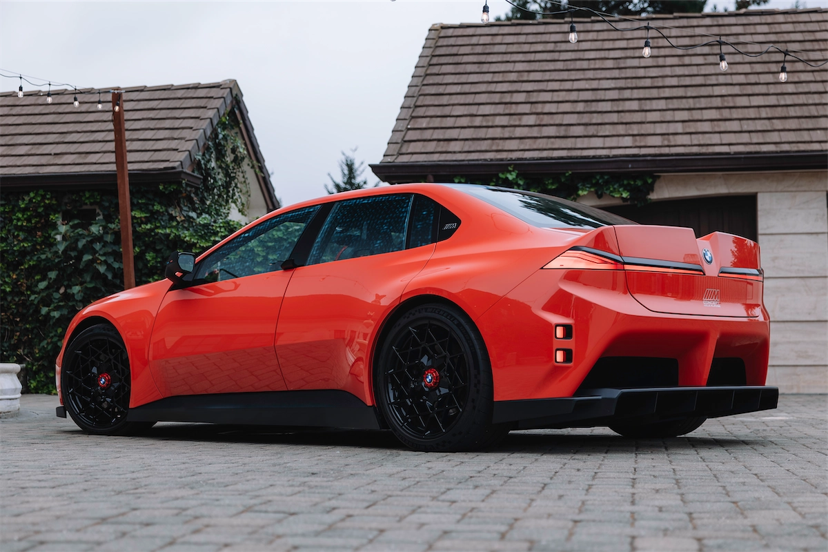 BMW M Concept Neue Klasse front three-quarter