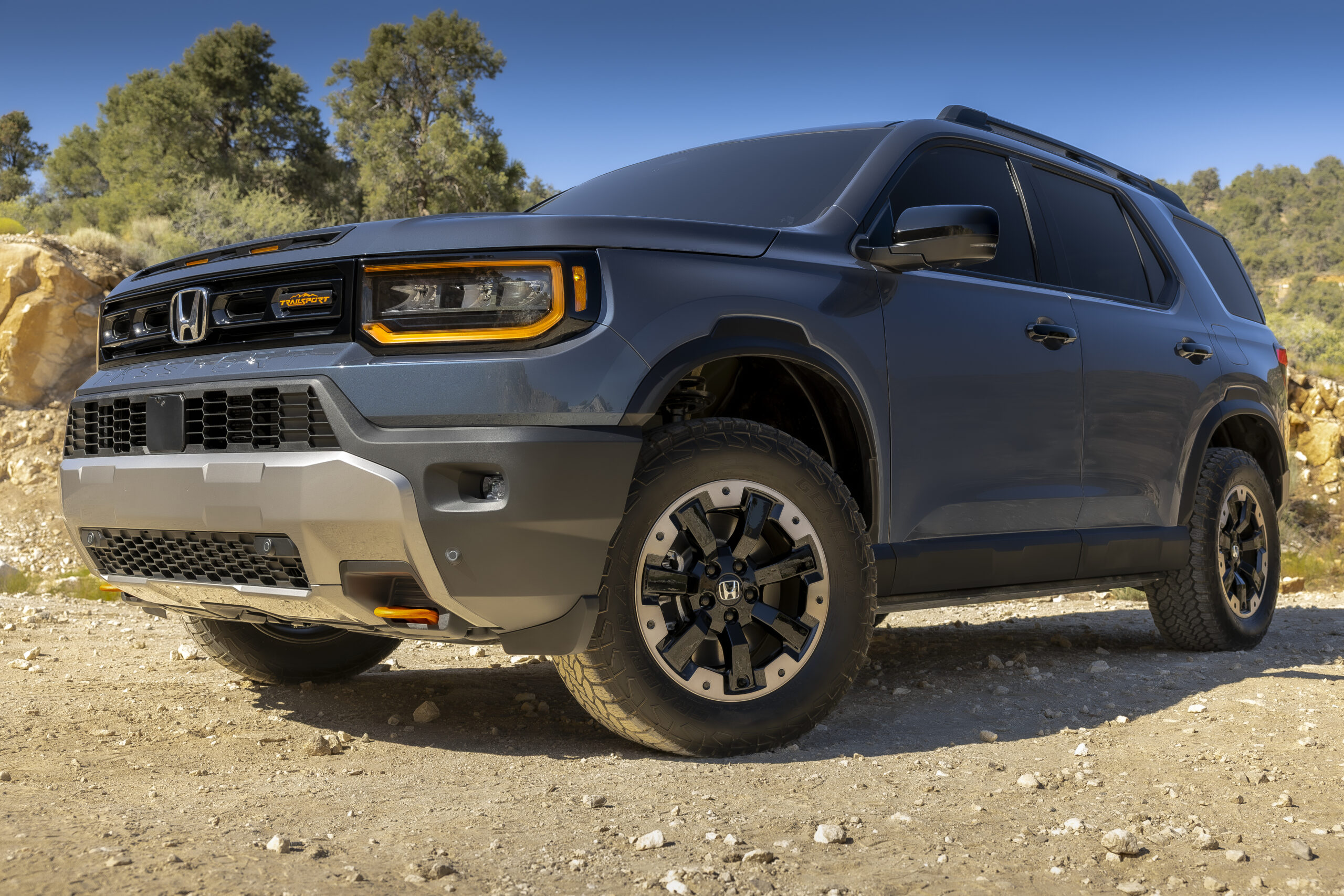 Refreshed TrailSport front end with amber LED hood scoop lights