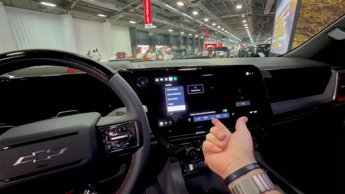 Dashboard and three-screen display layout inside the 2027 Chevrolet Silverado ZR2