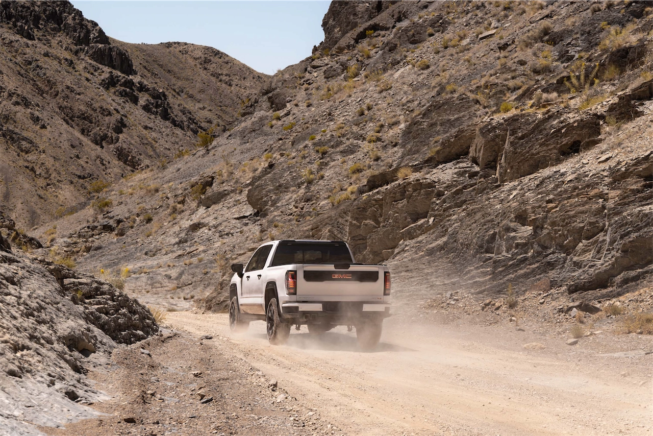 The 2027 GMC Sierra 1500 Regular Cab and Double Cab Are Real, and They Out-Tow and Out-Haul the Crew Cab
