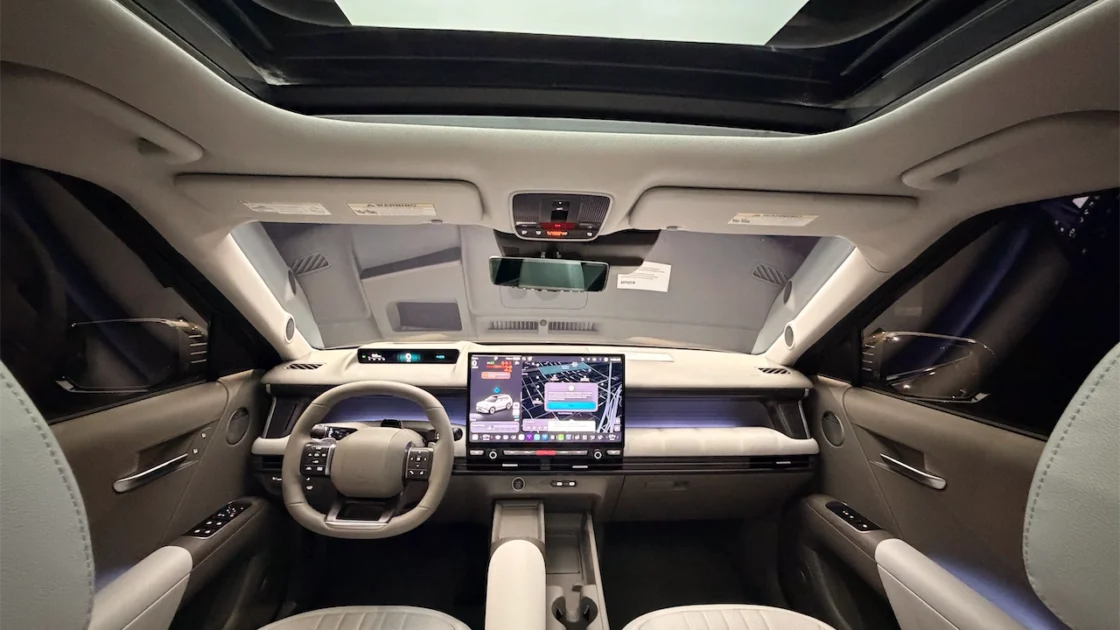 Front cabin and center console of the 2027 Hyundai Tucson