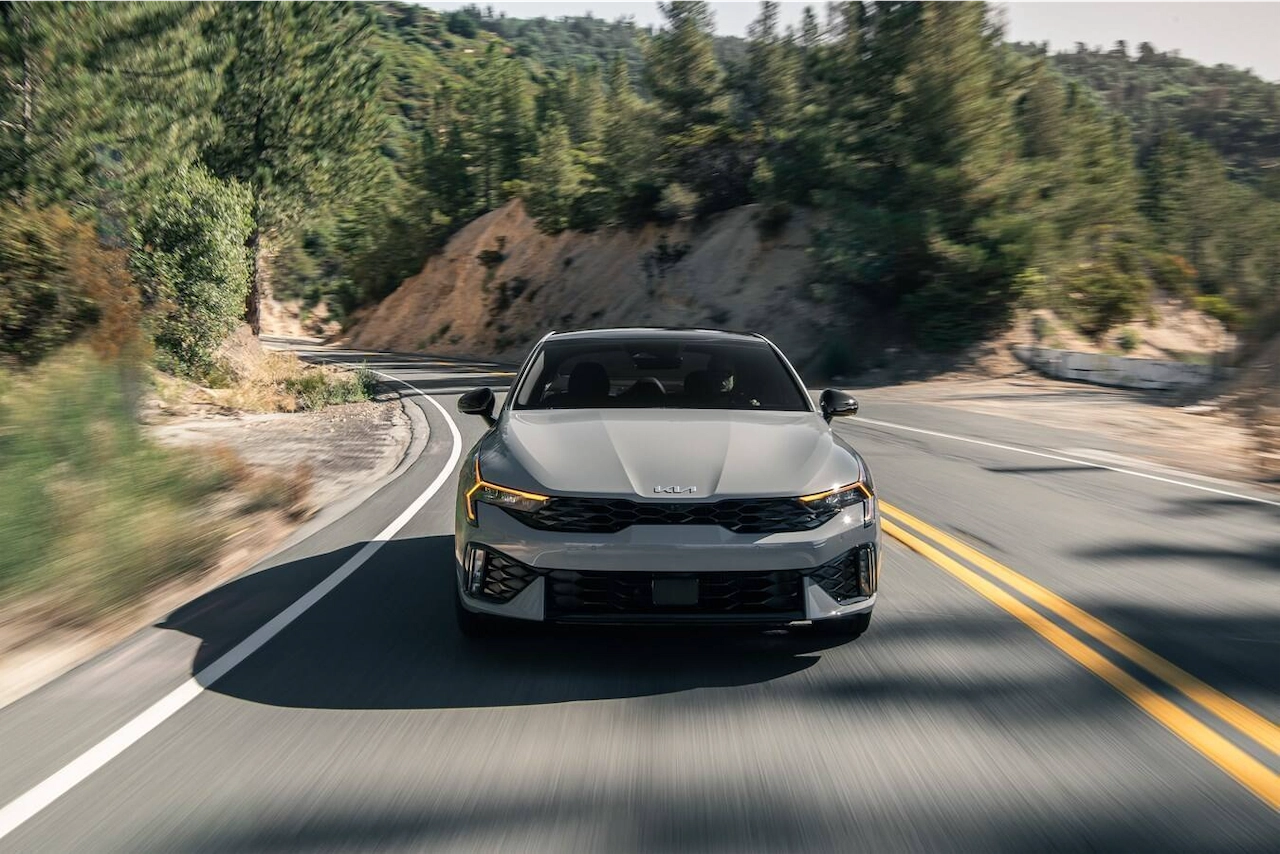 The 2027 Kia K5 Drops a Trim, Keeps Its 290-HP GT, and Still Starts Under $28k