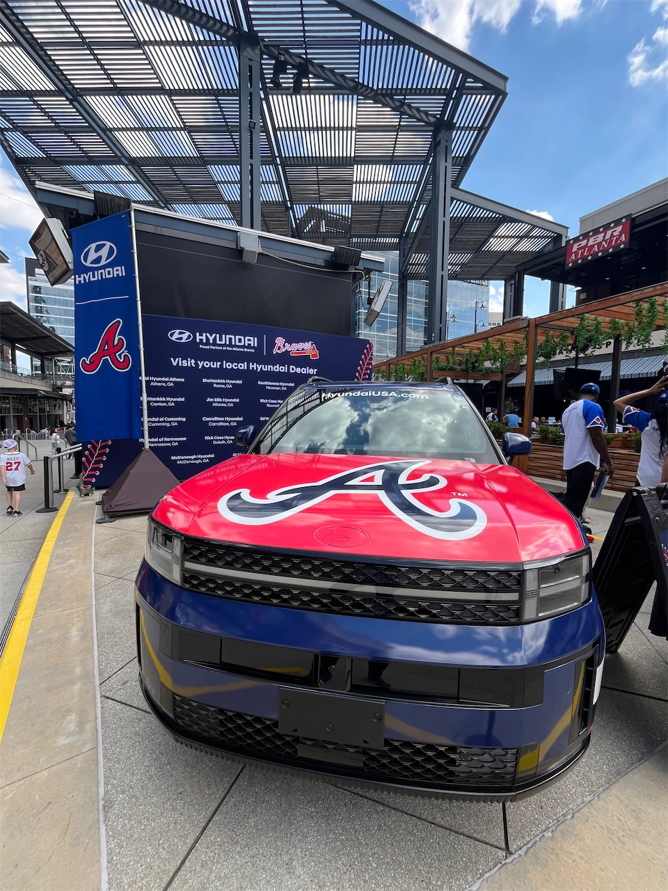 Atlanta Braves-themed Hyundai Santa Fe with team logo on the hood