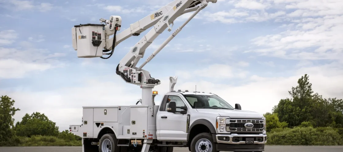 2025 Ford Super Duty crane truck, a commercial application for the Godzilla V8