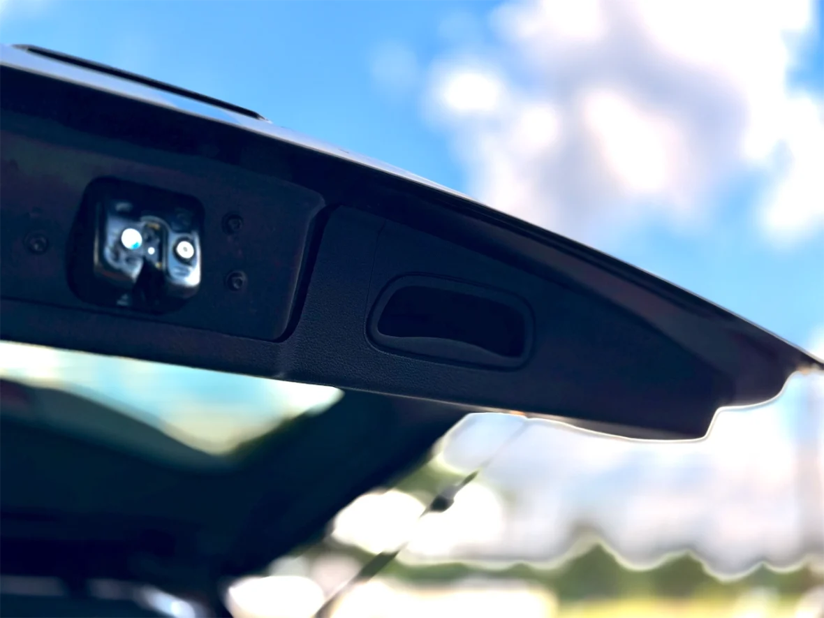 Red Oxide performance SUV detail