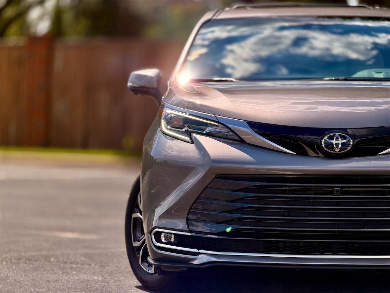 Front end of the 2026 Toyota Sienna Platinum AWD showing its low front valence