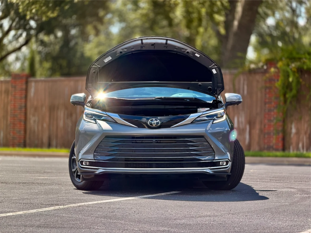 2026 Toyota Sienna Platinum AWD