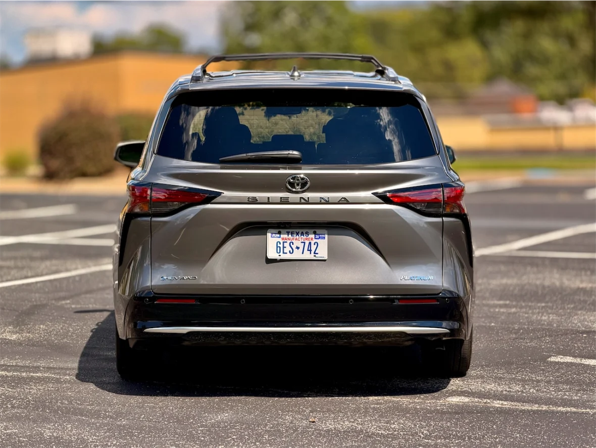 2026 Toyota Sienna Platinum AWD