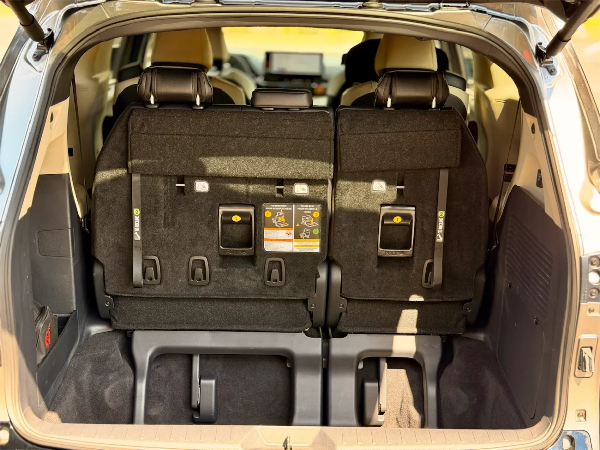 2026 Toyota Sienna Platinum AWD