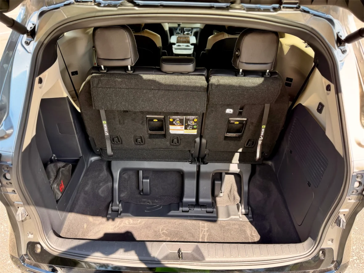 2026 Toyota Sienna Platinum AWD