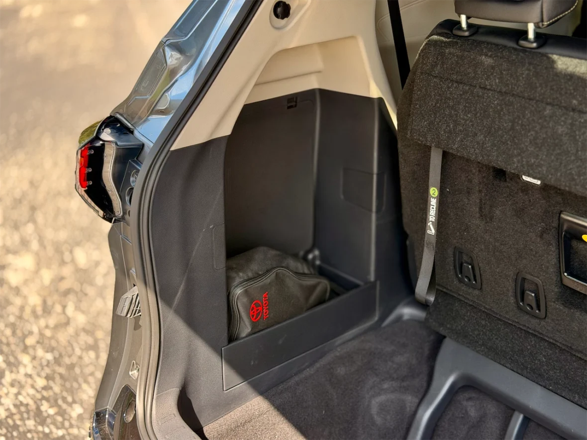 2026 Toyota Sienna Platinum AWD