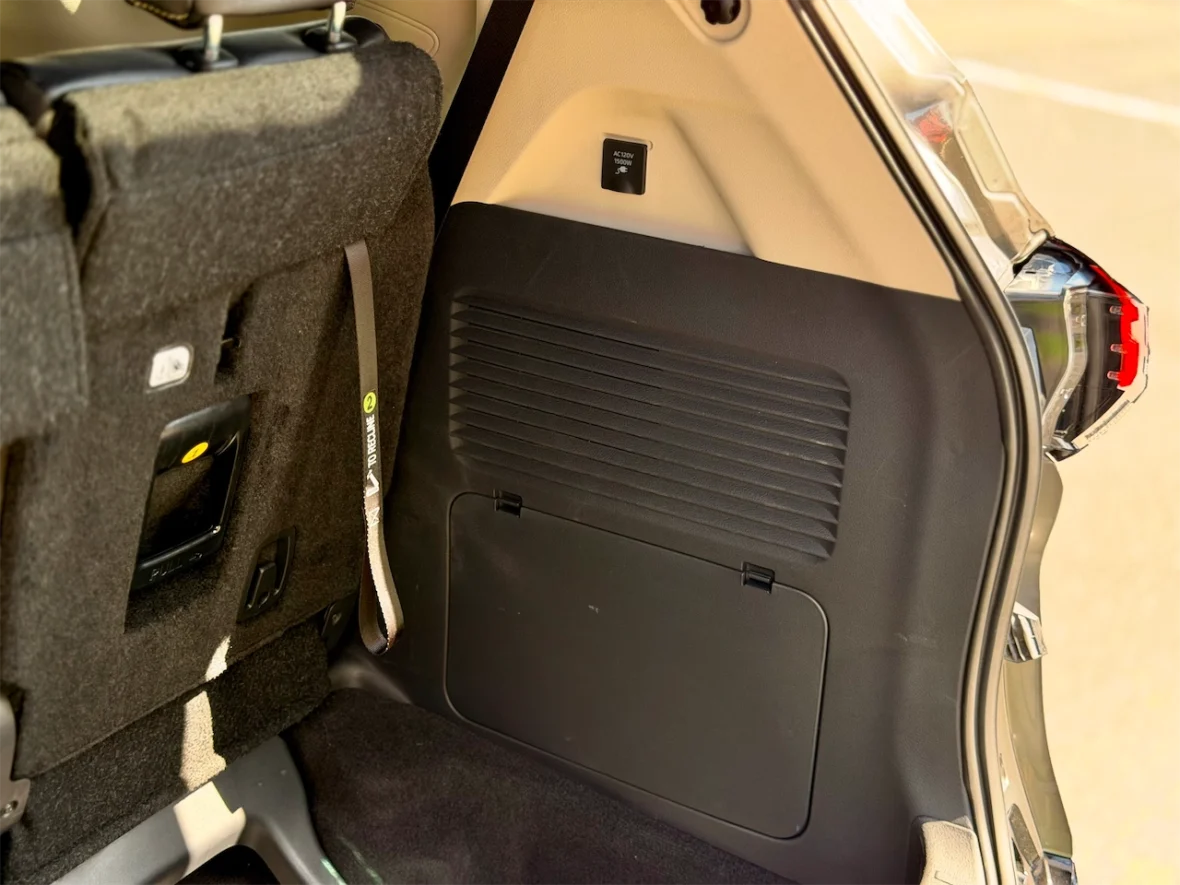 2026 Toyota Sienna Platinum AWD