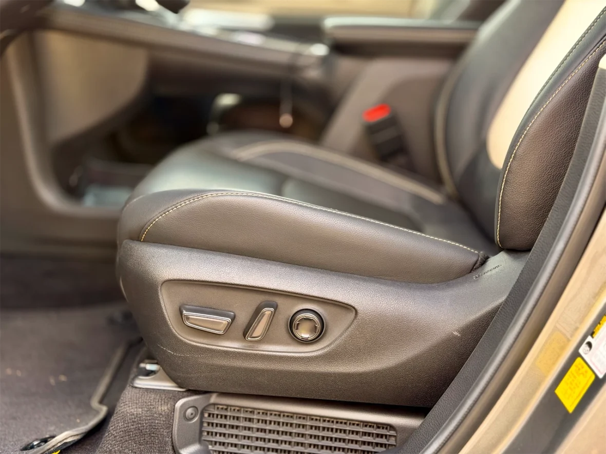 2026 Toyota Sienna Platinum AWD