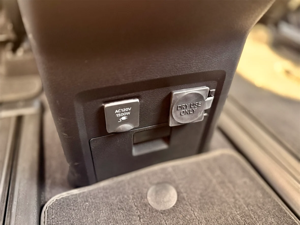 2026 Toyota Sienna Platinum AWD