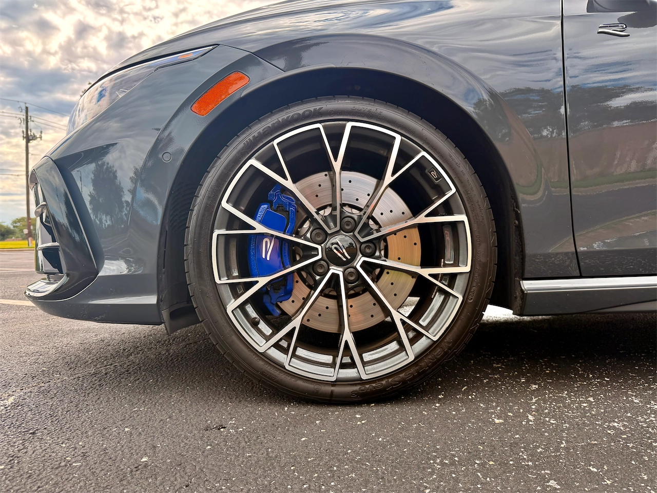 2026 Volkswagen Golf R forged wheel and blue brake caliper
