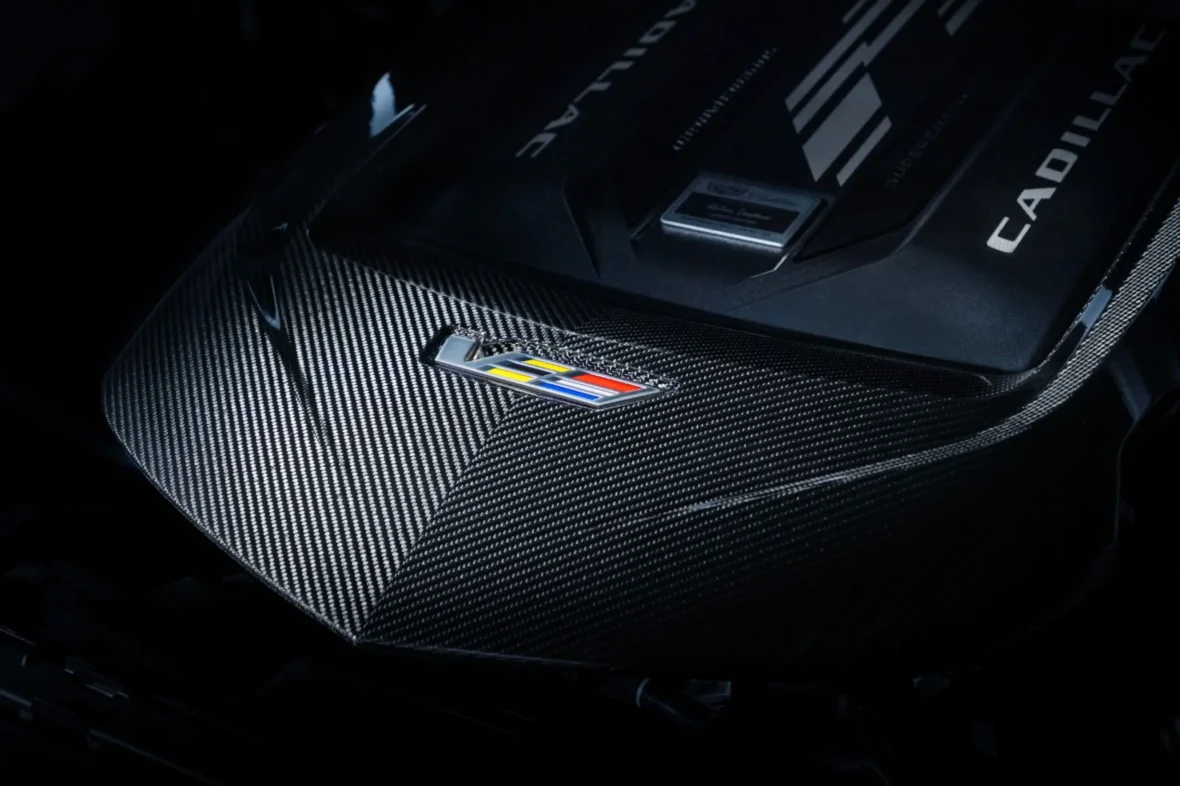 Carbon-fiber engine cover on the Escalade-V Collector Series