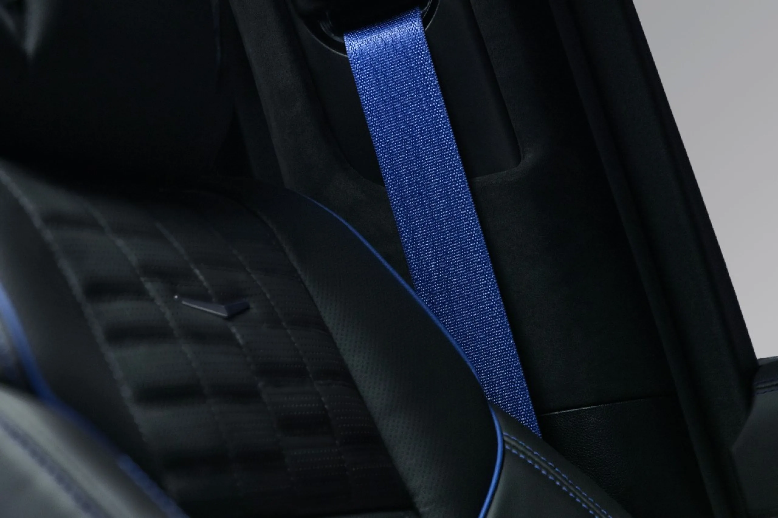 Santorini Blue seat belt in the Escalade-V Collector Series