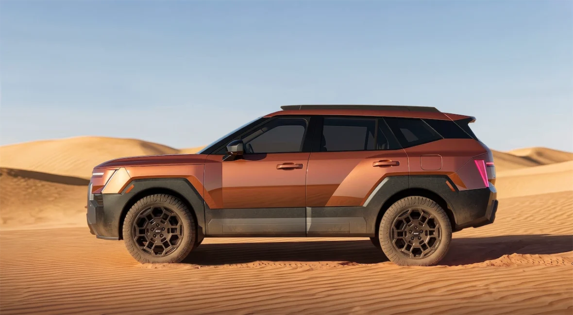 Side profile of the Tucson XRT PRO in the desert