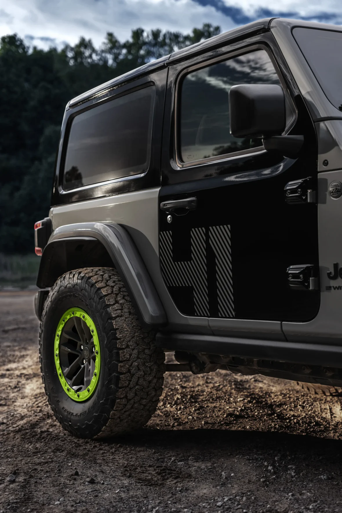 Body-side 41 decal and Sting-Gray door on the Wrangler Switchback