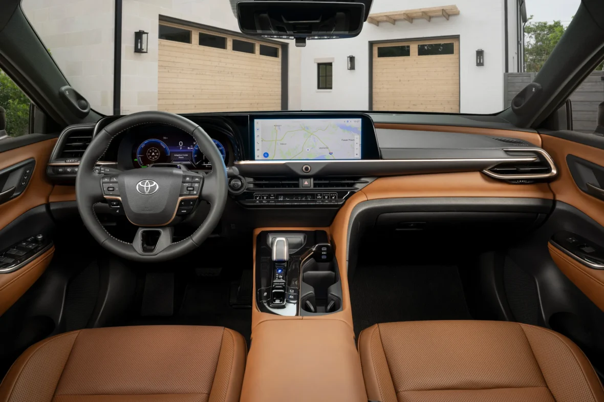 Toyota Crown Signia Limited