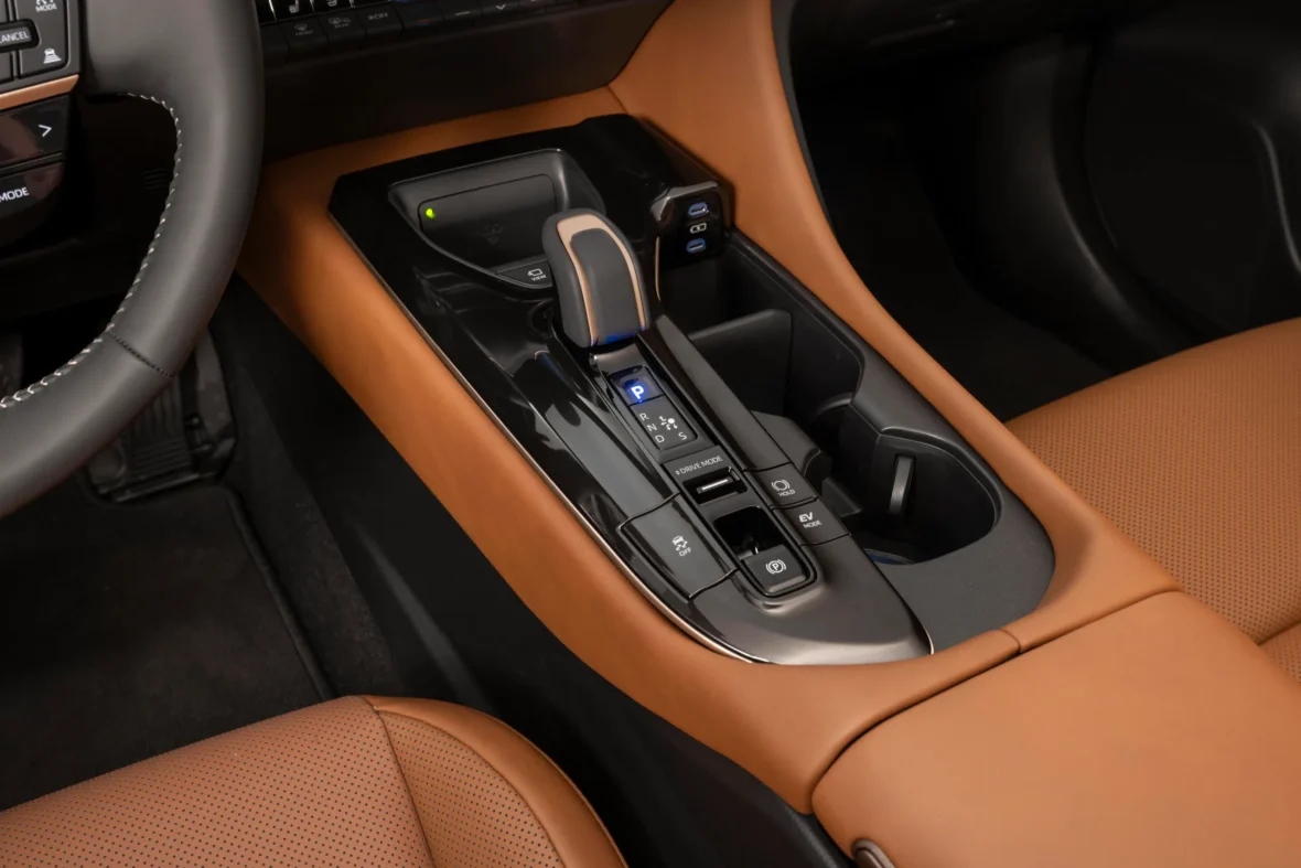 Toyota Crown Signia Limited