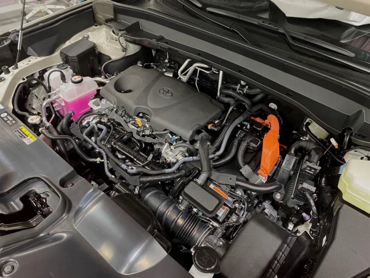 2.5-liter hybrid powertrain under the hood of the 2027 Toyota Grand Highlander