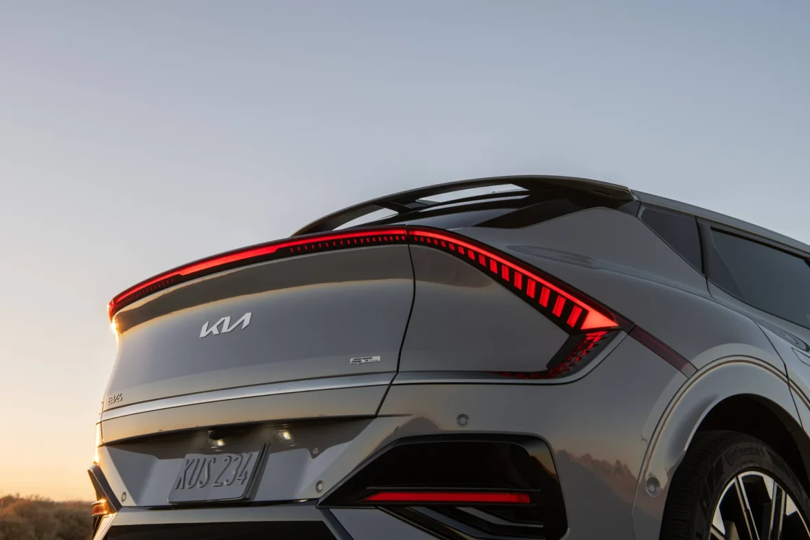 2027 Kia EV6 taillights