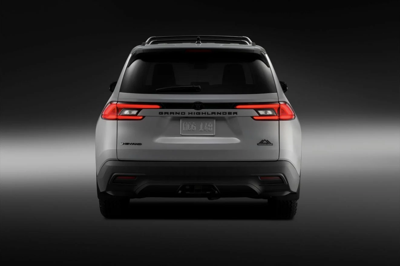Rear view of the 2027 Toyota Grand Highlander Woodland Edition