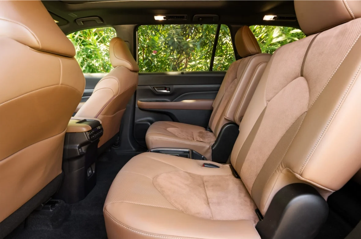 Rear seats in the 2027 Grand Highlander Platinum with Portobello leather