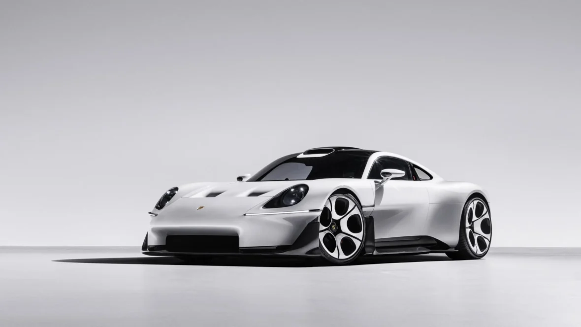 Front three-quarter view of the Porsche Mission S