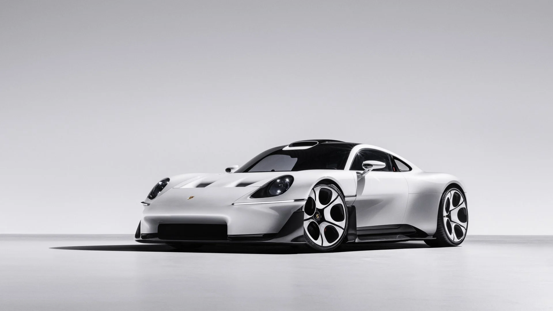 Front three-quarter view of the Porsche Mission S
